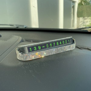 Kristal Taşlı Mıknatıslı Açılır Kapanır Araç Telefon Park Numaratörü Gümüş