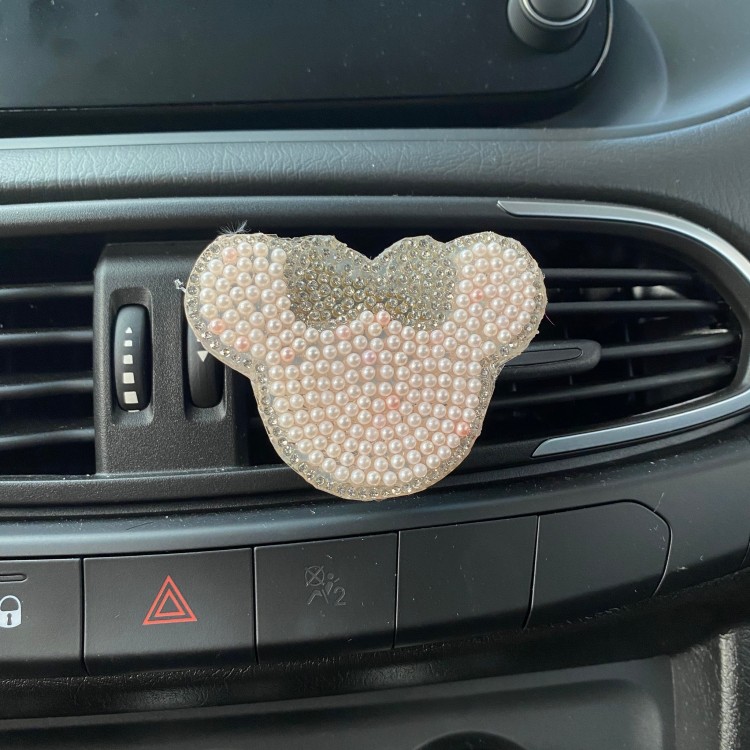 Kristal Taşlı Panda Pleksi Havalandırma Klips Oto Kokusu Gümüş Pembe Kristal Taşlı Panda Pleksi Havalandırma Klips Oto Kokusu Gümüş Pembe