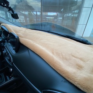 Yumuşak Tüylü Oto Torpido Bagaj Üstü Örtü Peluş Halı Kahverengi 130x40cm