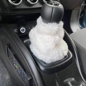 Yumuşak Peluş Vites Körüğü Vites Süsü Beyaz Yumuşak Peluş Vites Körüğü Vites Süsü Beyaz