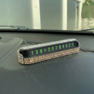 Kristal Taşlı Mıknatıslı Açılır Kapanır Araç Telefon Park Numaratörü Baget Gümüş Taşlı