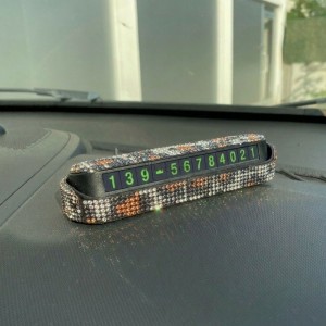 Kristal Taşlı Mıknatıslı Açılır Kapanır Araç Telefon Park Numaratörü Leopar